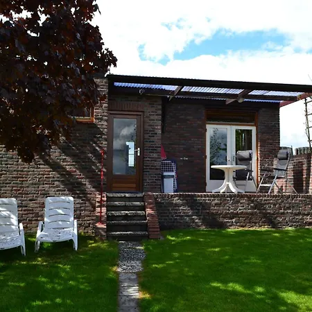 Vakantiebungalow De Molenwei Сasa de vacaciones *